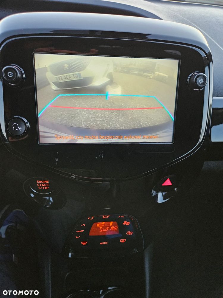 Toyota Aygo x-clusive Style Selection - 19