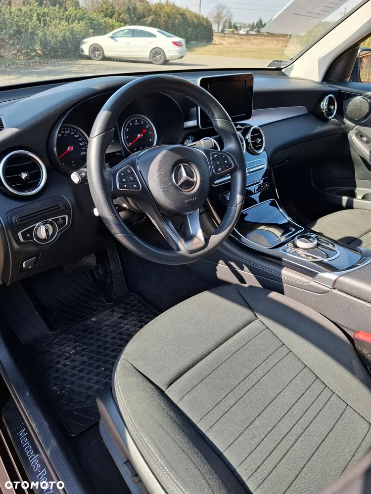 Mercedes-Benz GLC - 6