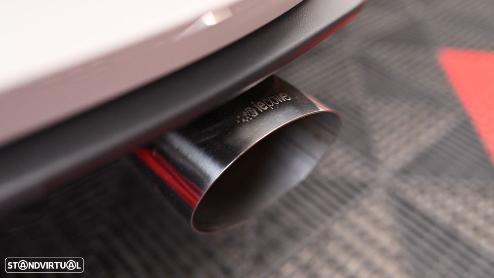 VW Golf 2.0 TSI GTI DSG Performance - 33