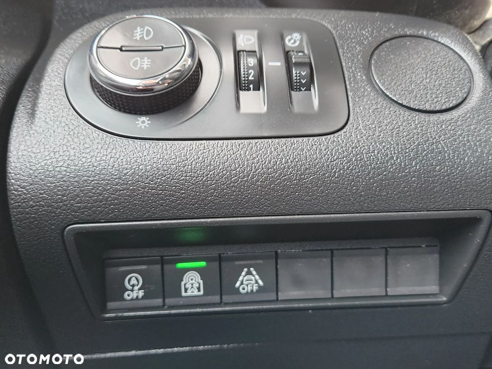 Opel Combo 1.5 D Start/Stop Edition - 38