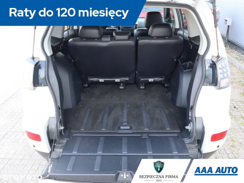 Mitsubishi Outlander - 16