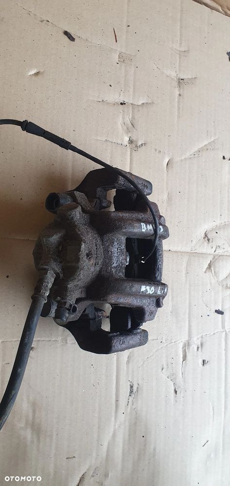 Zacisk hamulcowy lewy przód przedni lewy BMW 3 F30 F31 - 3