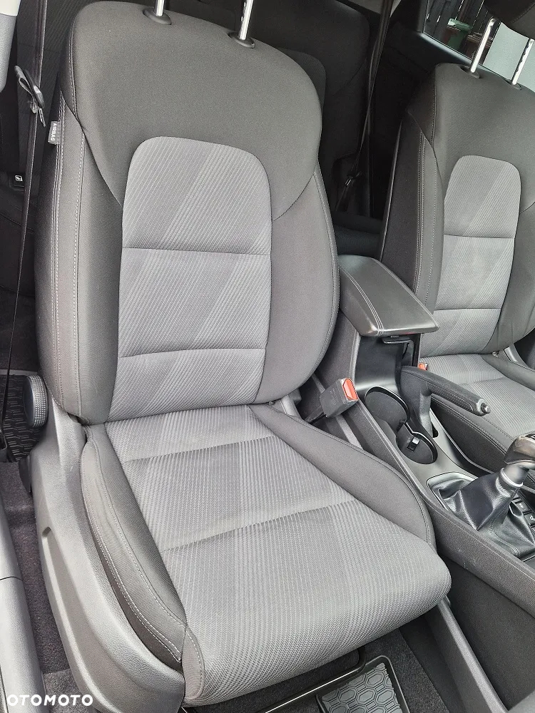 Hyundai Tucson 1.6 GDi 2WD Select - 11