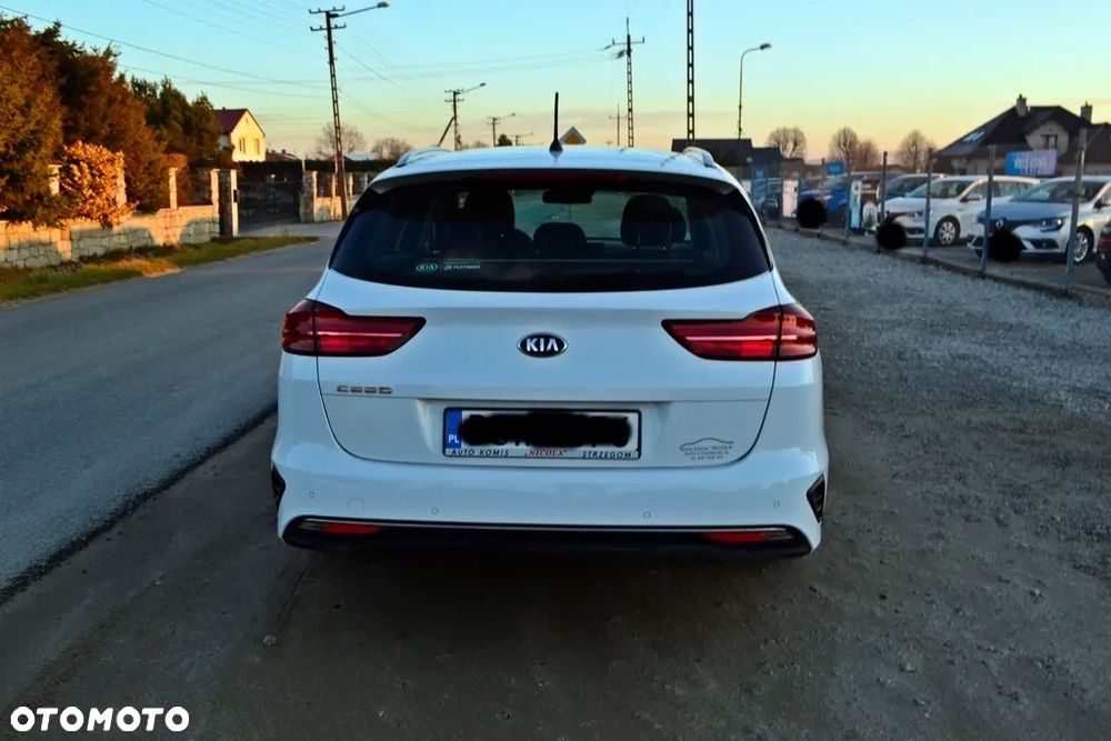 Kia Ceed 1.0 T-GDI M - 12