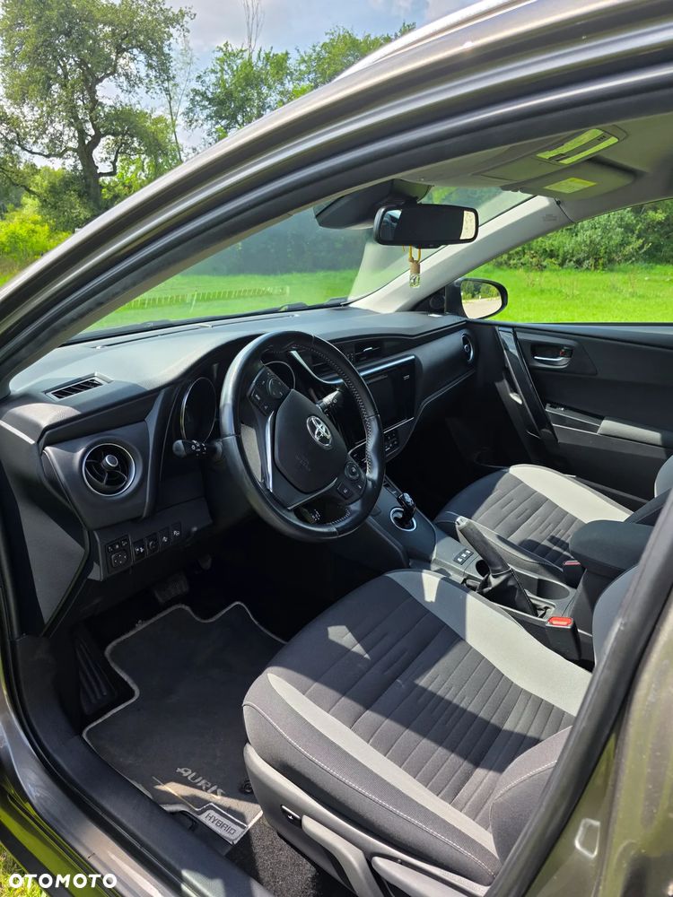 Toyota Auris Hybrid 135 Premium - 9