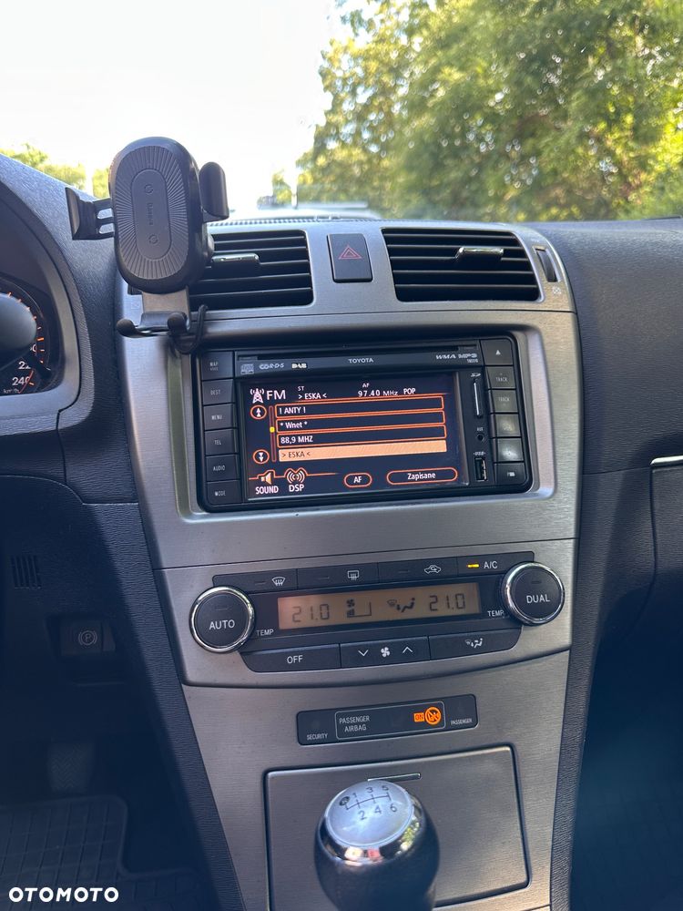 Toyota Avensis 2.0 Sol plus NAVI - 6