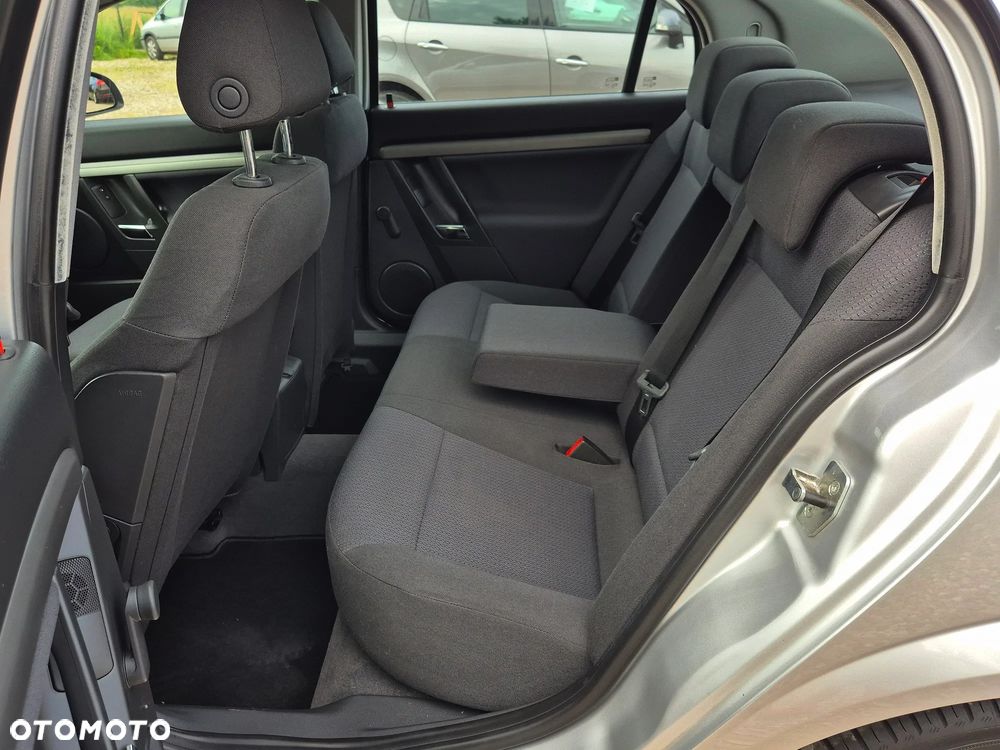 Opel Vectra - 22