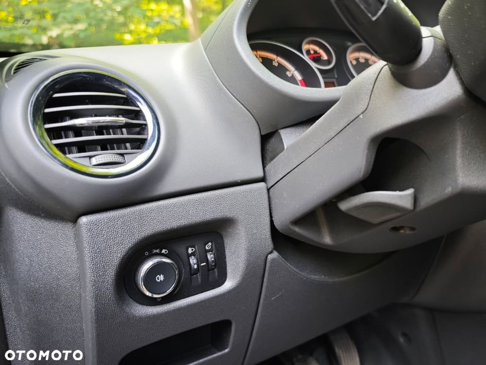 Opel Corsa 1.2 16V 111 - 22