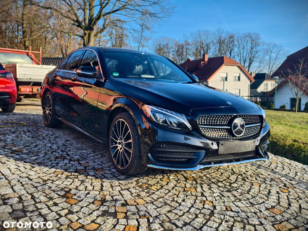 Mercedes-Benz Klasa C 200 7G-TRONIC AMG Line - 1