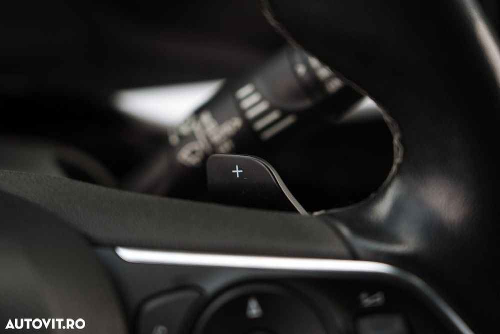 Opel Grandland 1.2 Turbo START/STOP AT8 Business Edition - 21