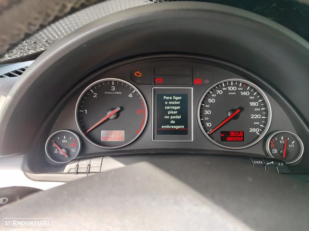 Audi A4 Avant 1.9 TDI m6 S-Line - 5