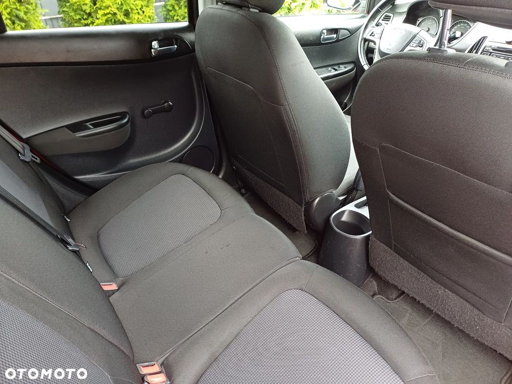 Hyundai i20 1.2 Intro Edition - 8