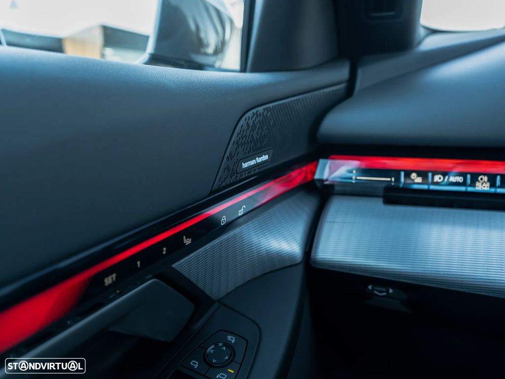 BMW i5 Touring eDrive40 - 14