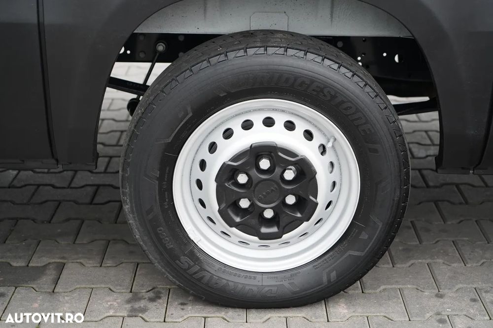 Iveco DAILY 35-140 / TIN / PANEL / MANUAL - 17