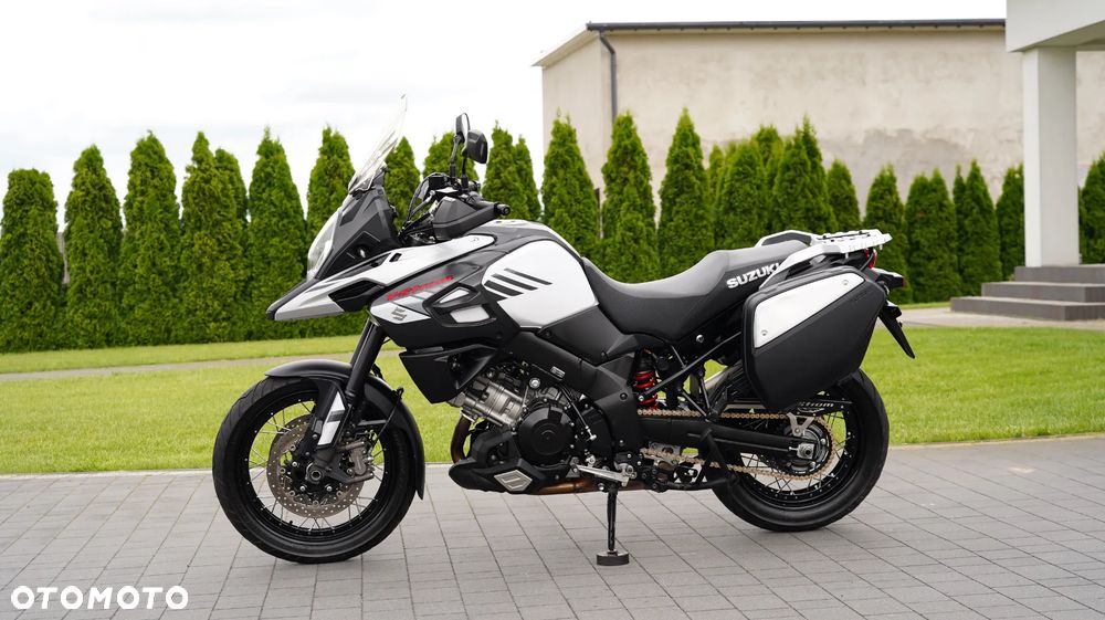 Suzuki V-STROM - 4