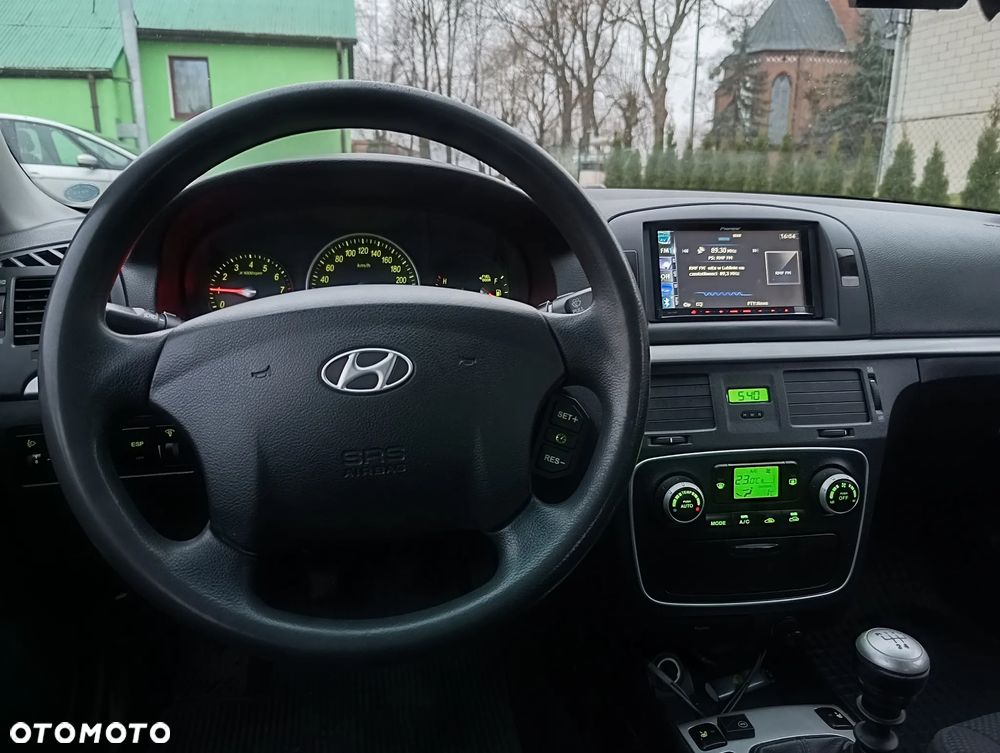 Hyundai Sonata - 7