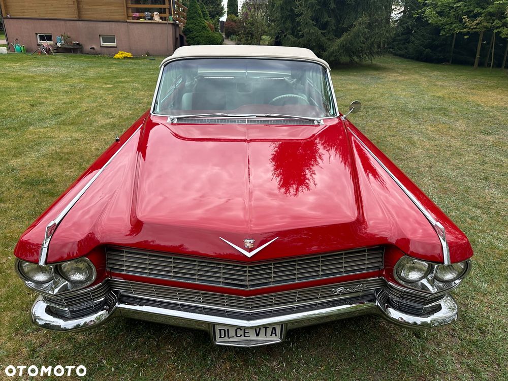 Cadillac Deville - 28