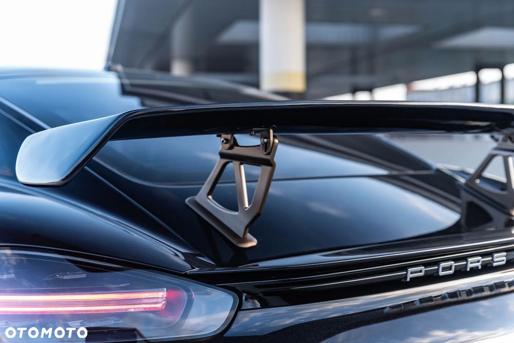 Porsche 718 Cayman GPF GTS PDK - 10