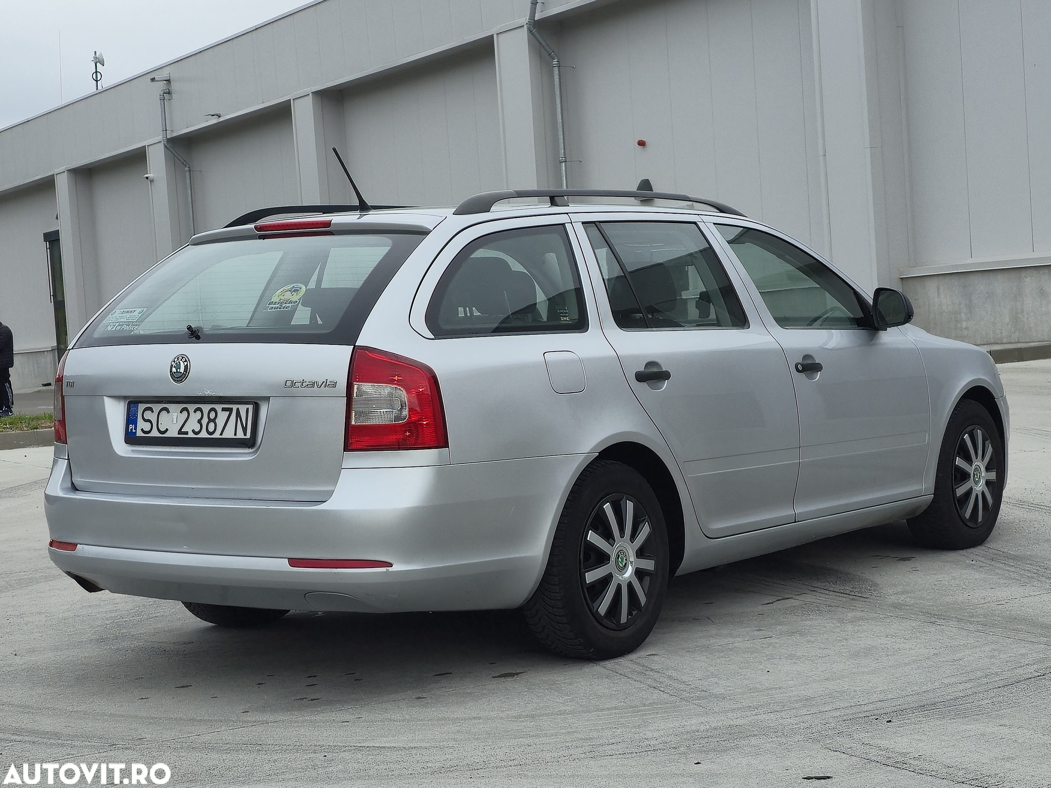 Skoda Octavia 1.6 TDI ACTIVE - 4
