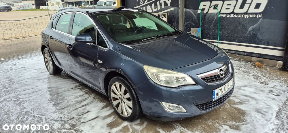 Opel Astra 1.4 T Cosmo - 12