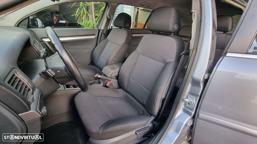 Opel Vectra Caravan 1.9 CDTi Comfort - 3