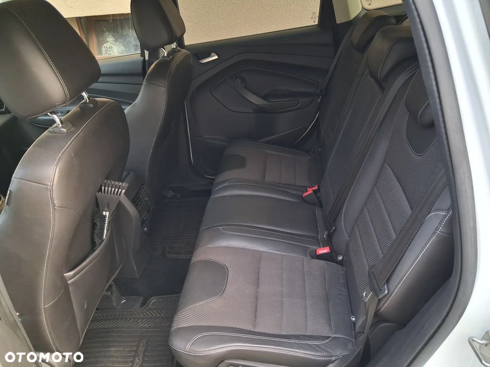 Ford Kuga - 6