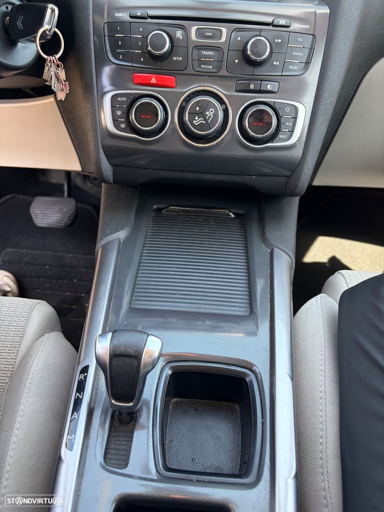 Citroën C4 e-HDi 110 EGS6 Stop/Start System Exclusive - 6