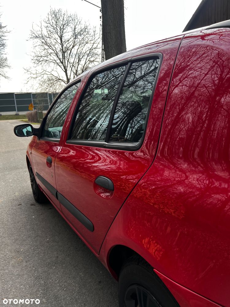 Renault Clio 1.2 16V Wind - 19