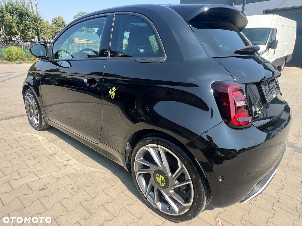 Abarth 500e - 7