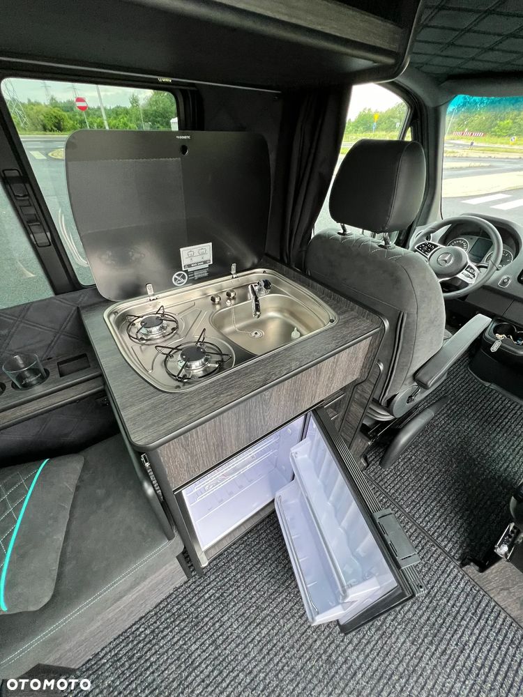 Mercedes-Benz Srinter Camper - 30