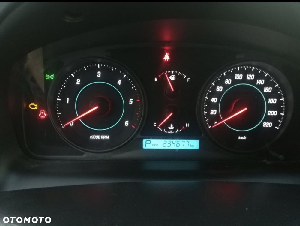 Chevrolet Captiva 2.2 D LTZ - 6