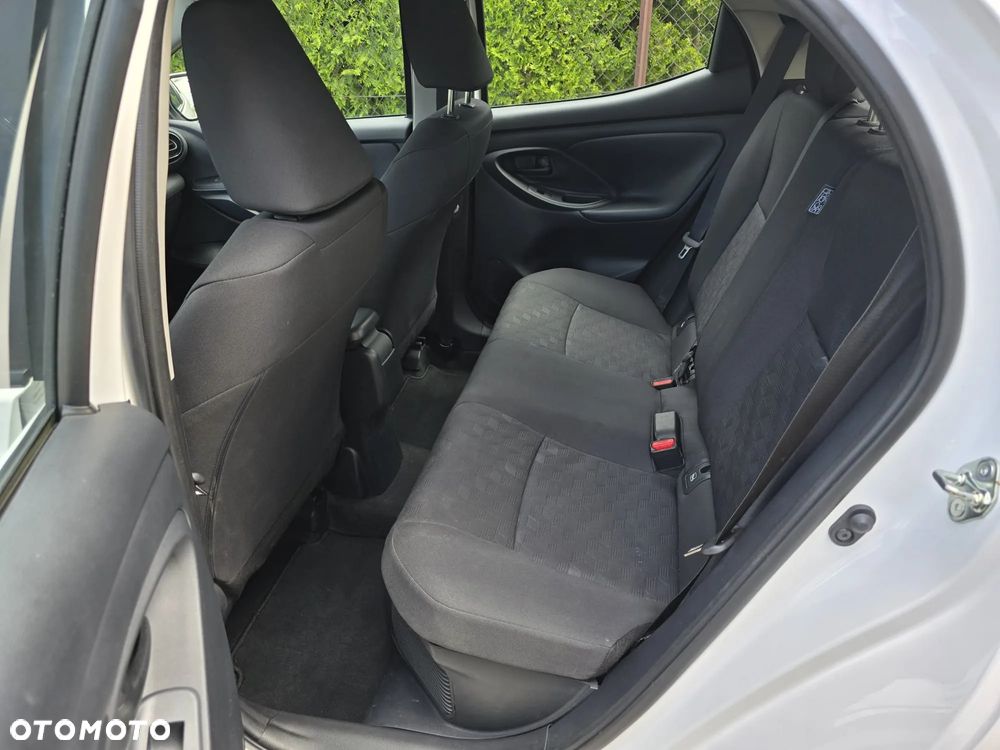 Toyota Yaris Hybrid 1.5 Selection Style - 16