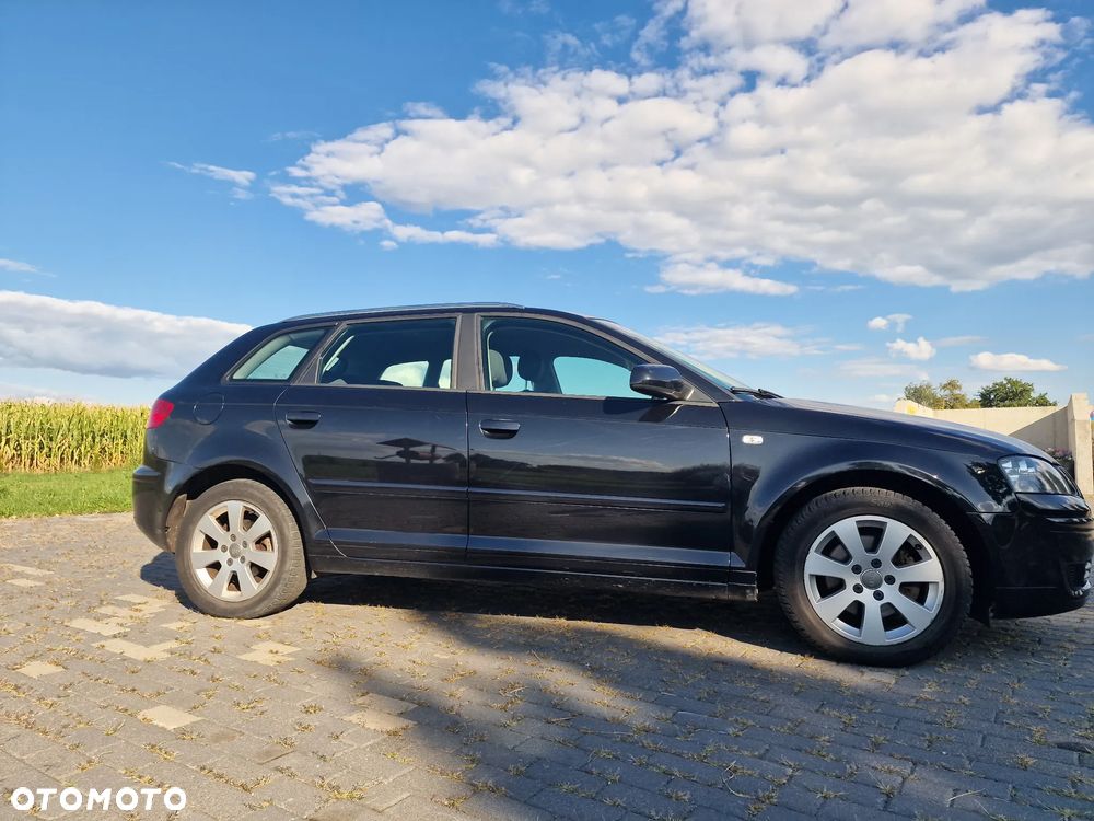 Audi A3 Sportback 2.0 TDI Ambiente - 6