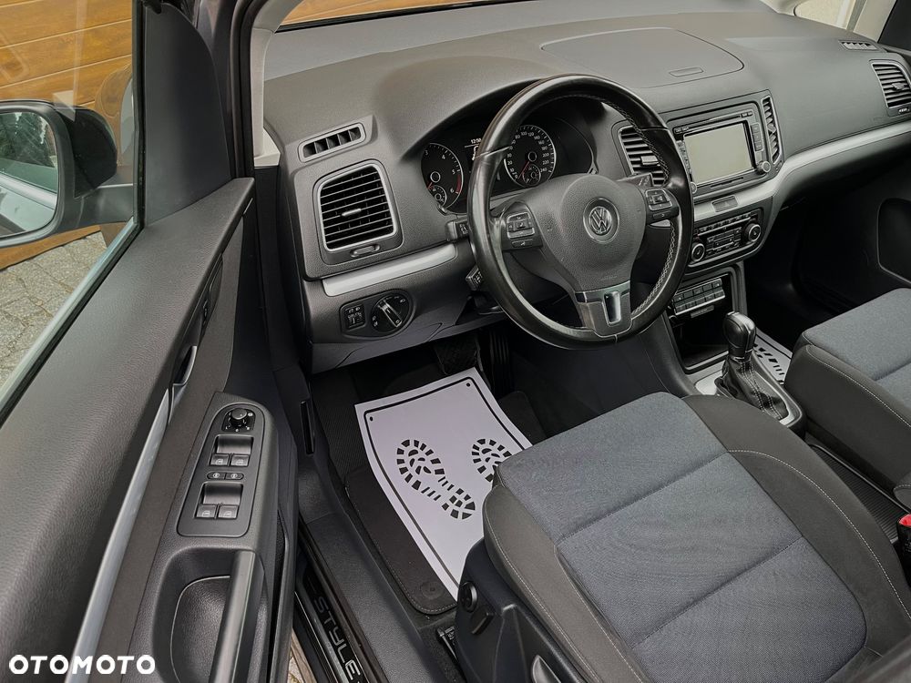 Volkswagen Sharan - 14