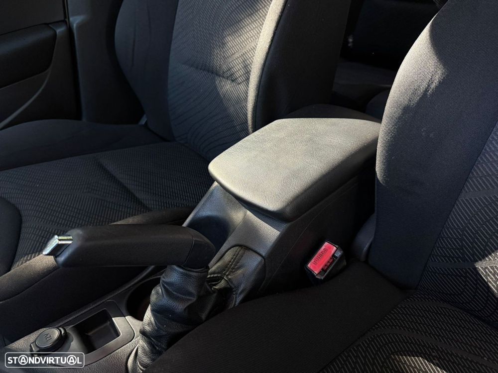 Peugeot 308 1.6 HDi Executive - 16