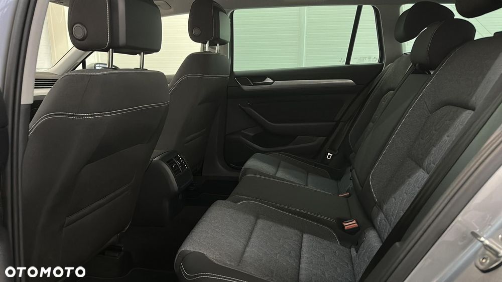 Volkswagen Passat 1.5 TSI EVO Business DSG - 19