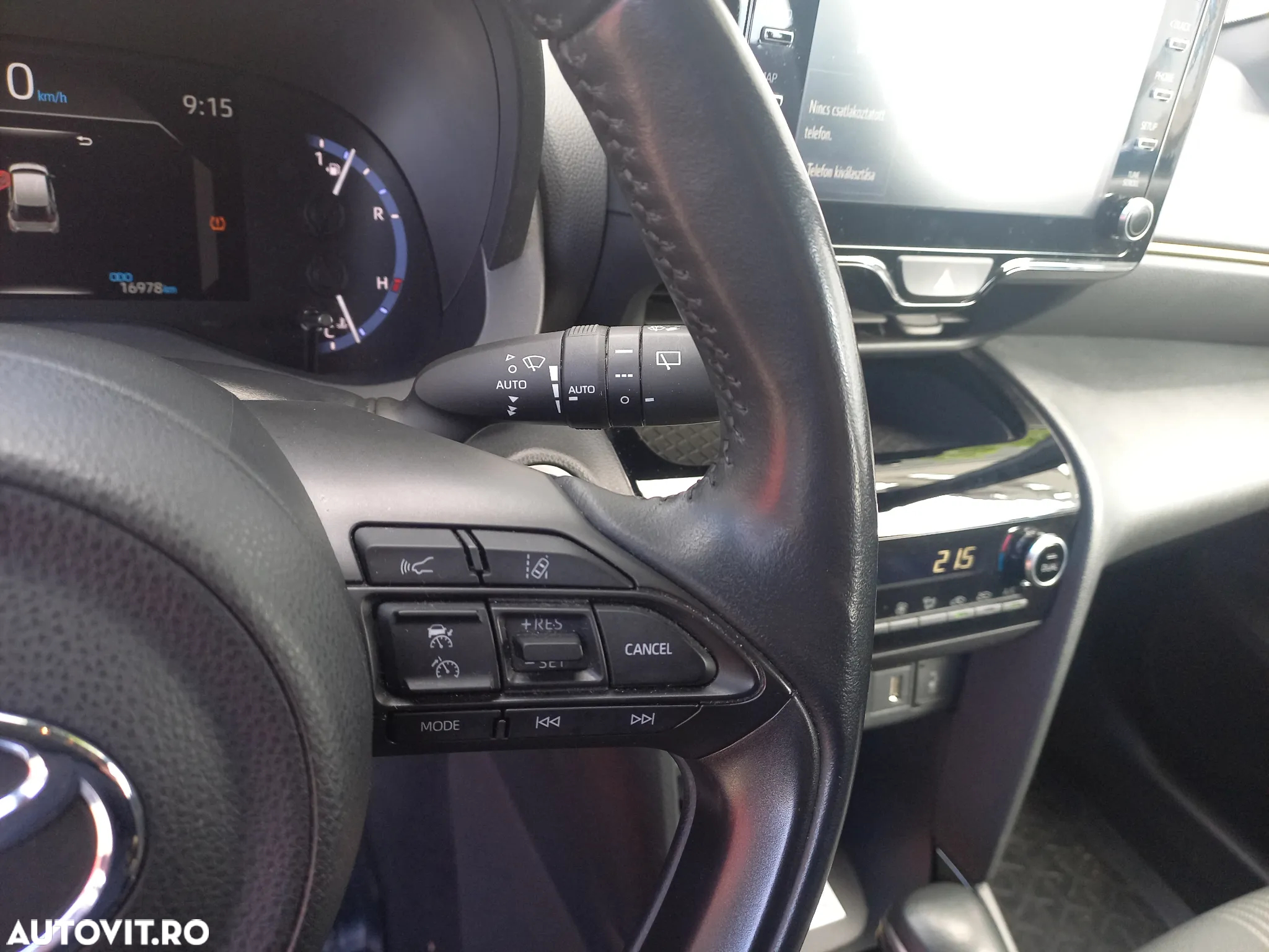 Toyota Yaris Cross 1.5 VVT-i HSD 4x4 Exclusive Adventure - 20
