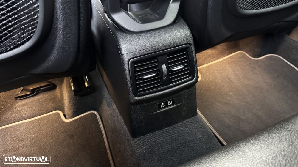 BMW X1 16 d sDrive Line xLine - 29