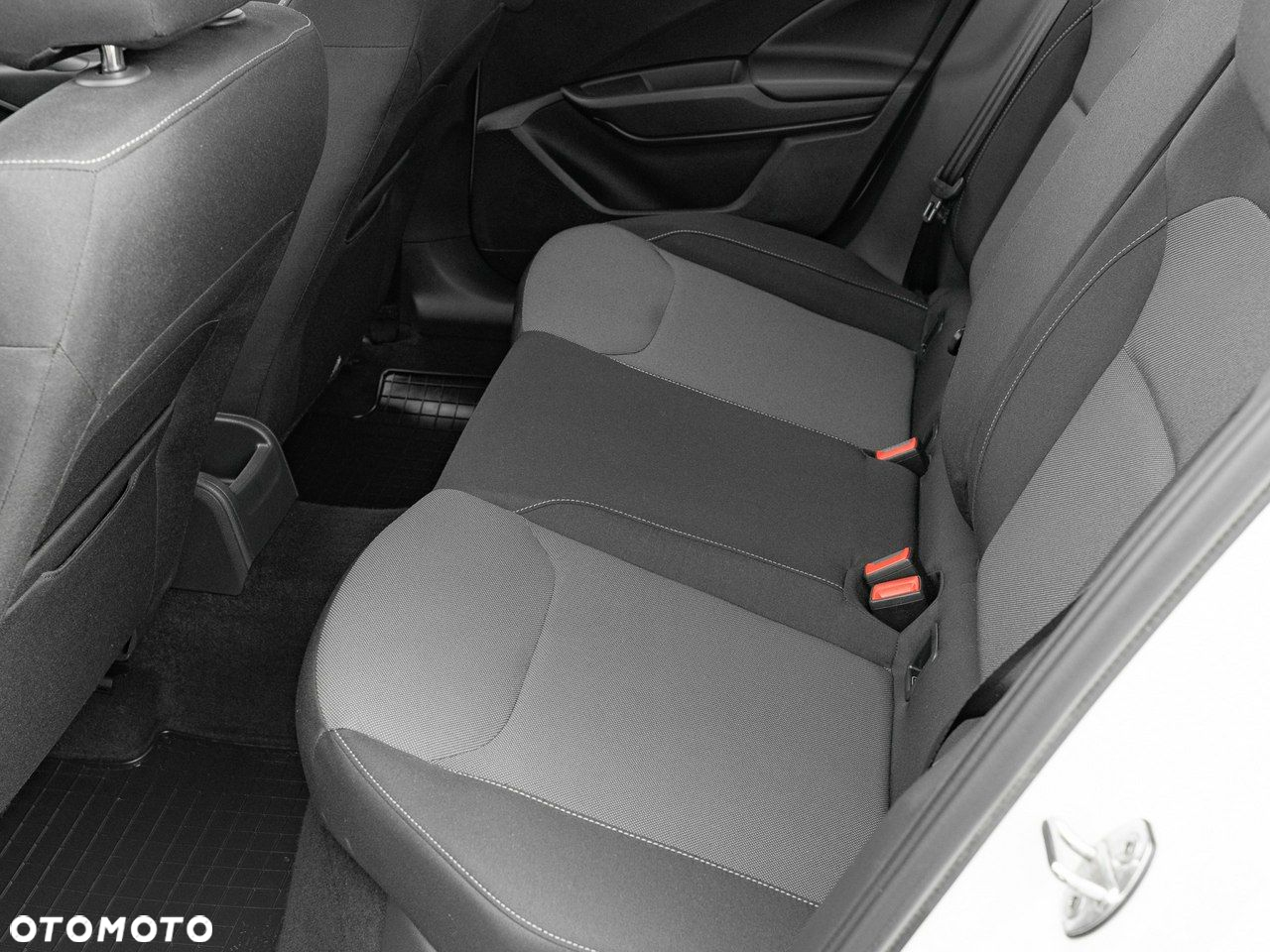 Skoda Fabia 1.0 Ambition - 22