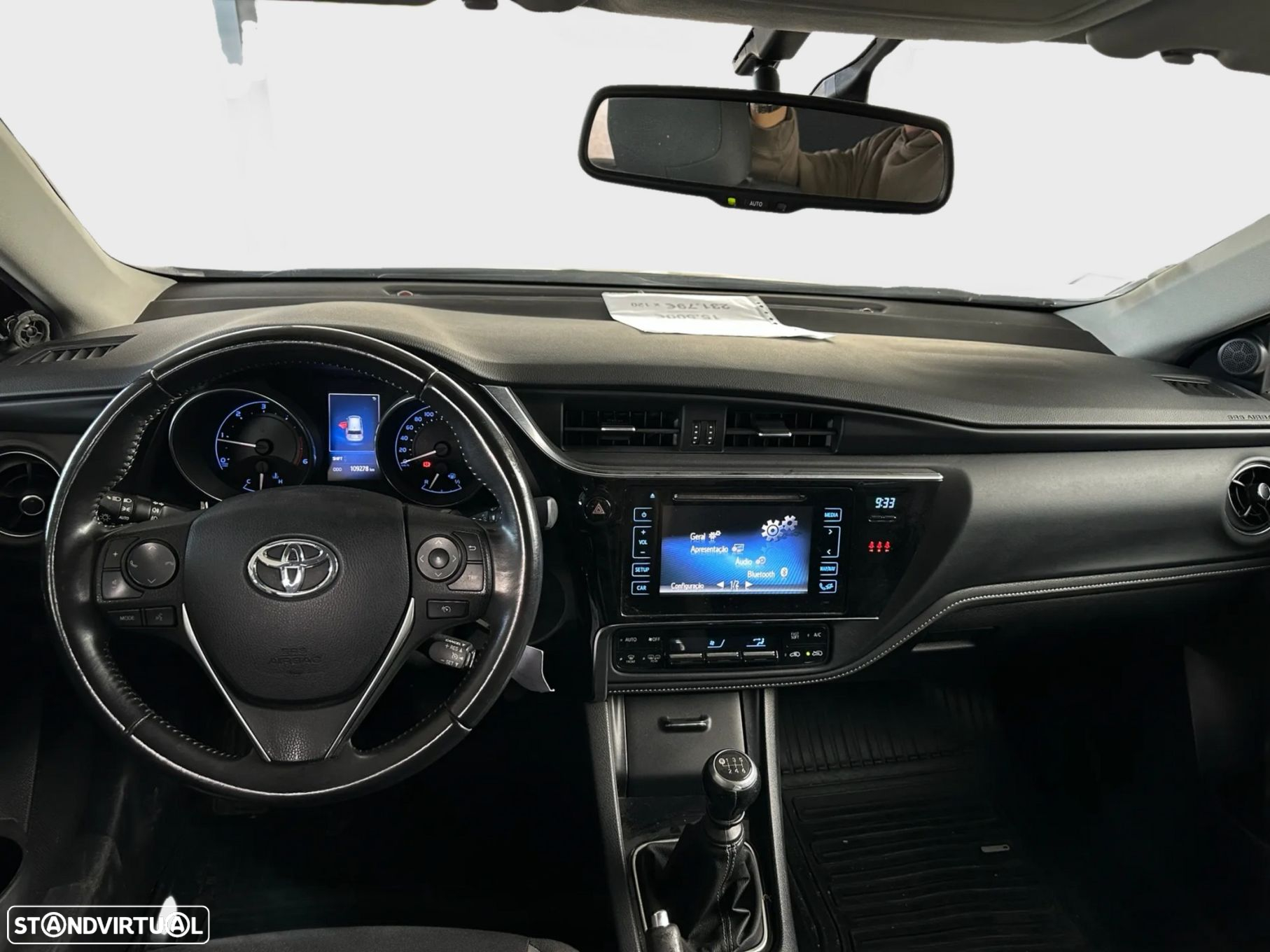 Toyota Auris Touring Sports 1.6 D-4D Comfort - 9