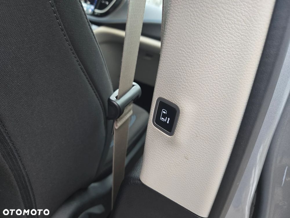 Chrysler Pacifica - 20