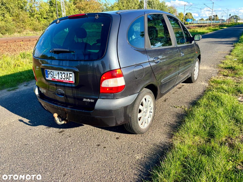 Renault Scenic - 3