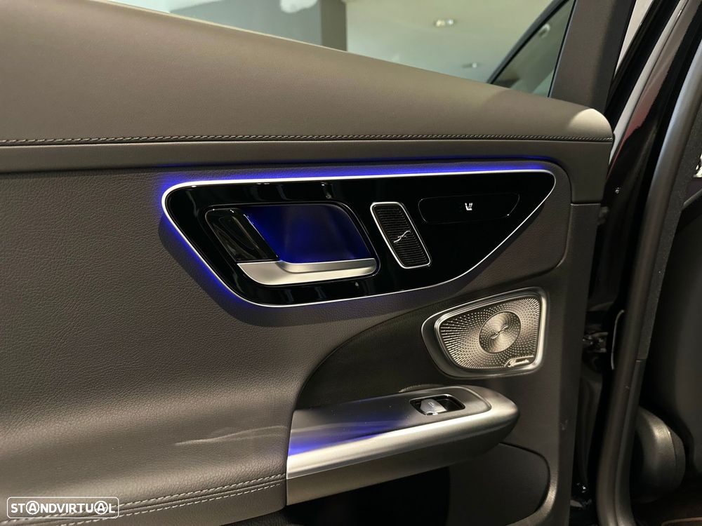 Mercedes-Benz C 300 de AMG Line - 32