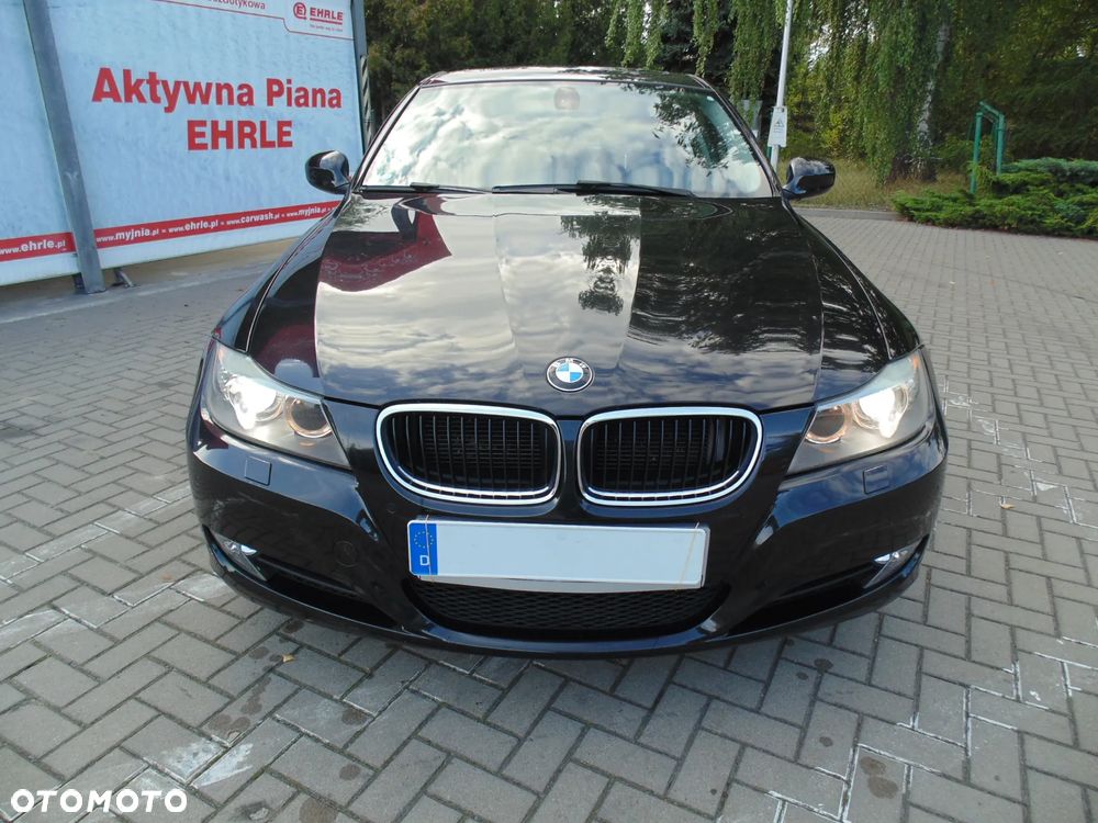 BMW Seria 3 318i Edition Sport - 2
