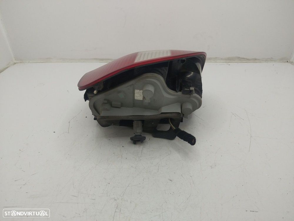 Farolim Stop Esq Volkswagen Fox Hatchback (5Z1, 5Z3, 5Z4) - 3