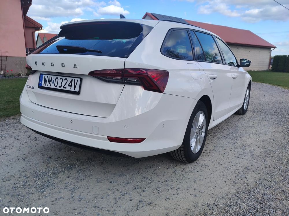 Skoda Octavia 2.0 TDI DSG Style - 4
