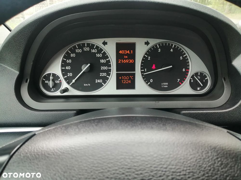 Mercedes-Benz Klasa B 160 BlueEFFICIENCY - 17