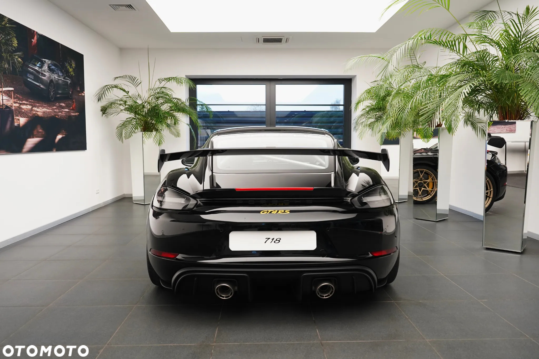 Porsche 718 Cayman GPF GT4 RS PDK - 7