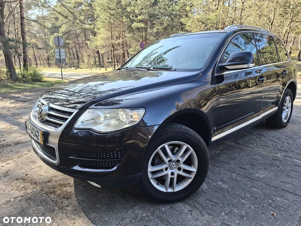 Volkswagen Touareg - 1