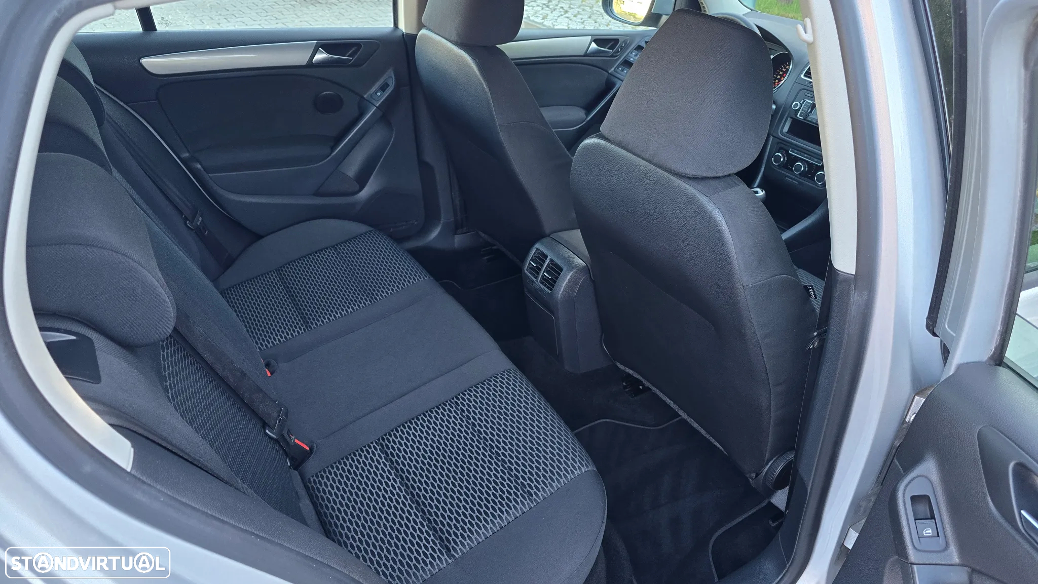 VW Golf 2.0 TDi Trendline - 38